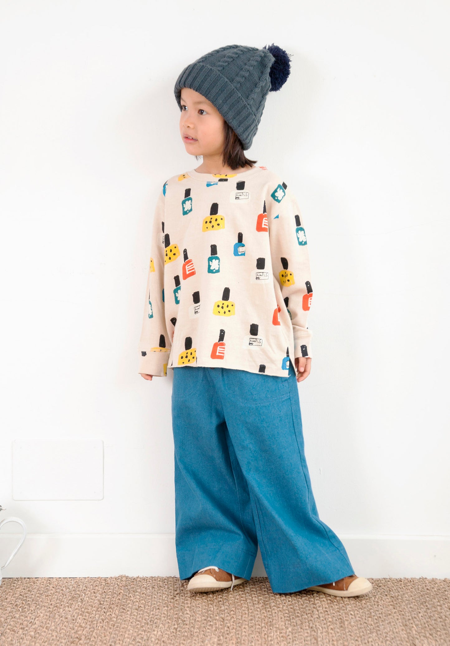 SWEATSHIRT NAILPOLISH