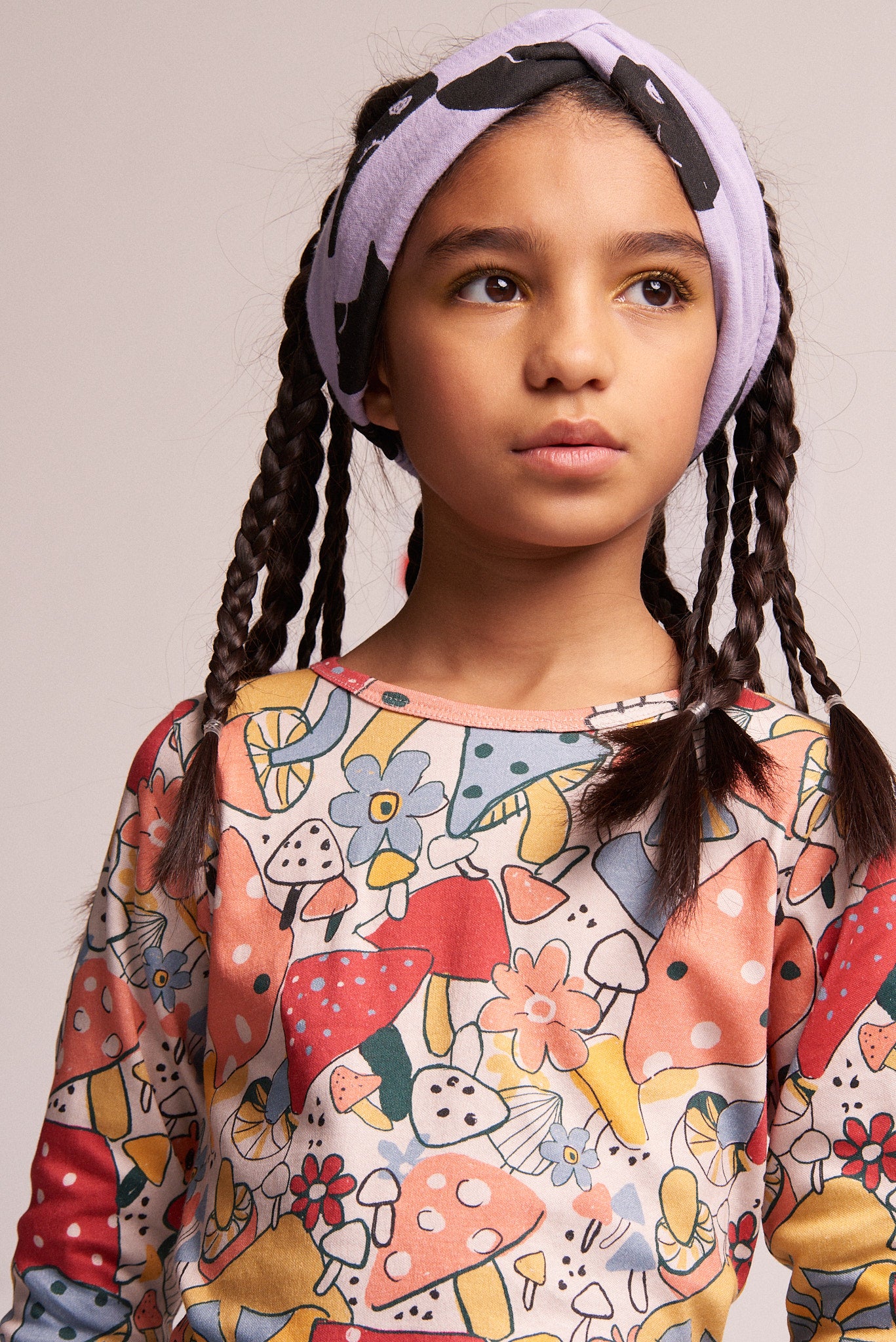 T-SHIRT FLYING MUSHROOMS