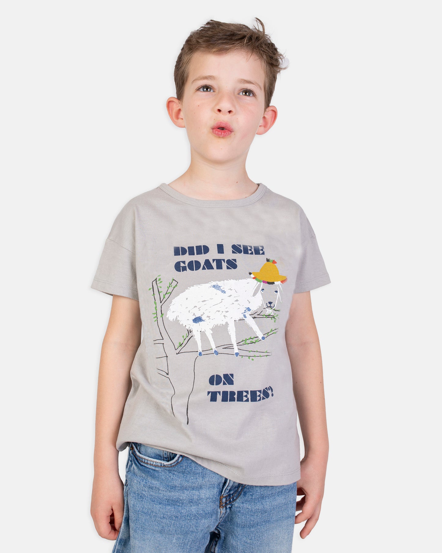 T-SHIRT GOAT ON TREES